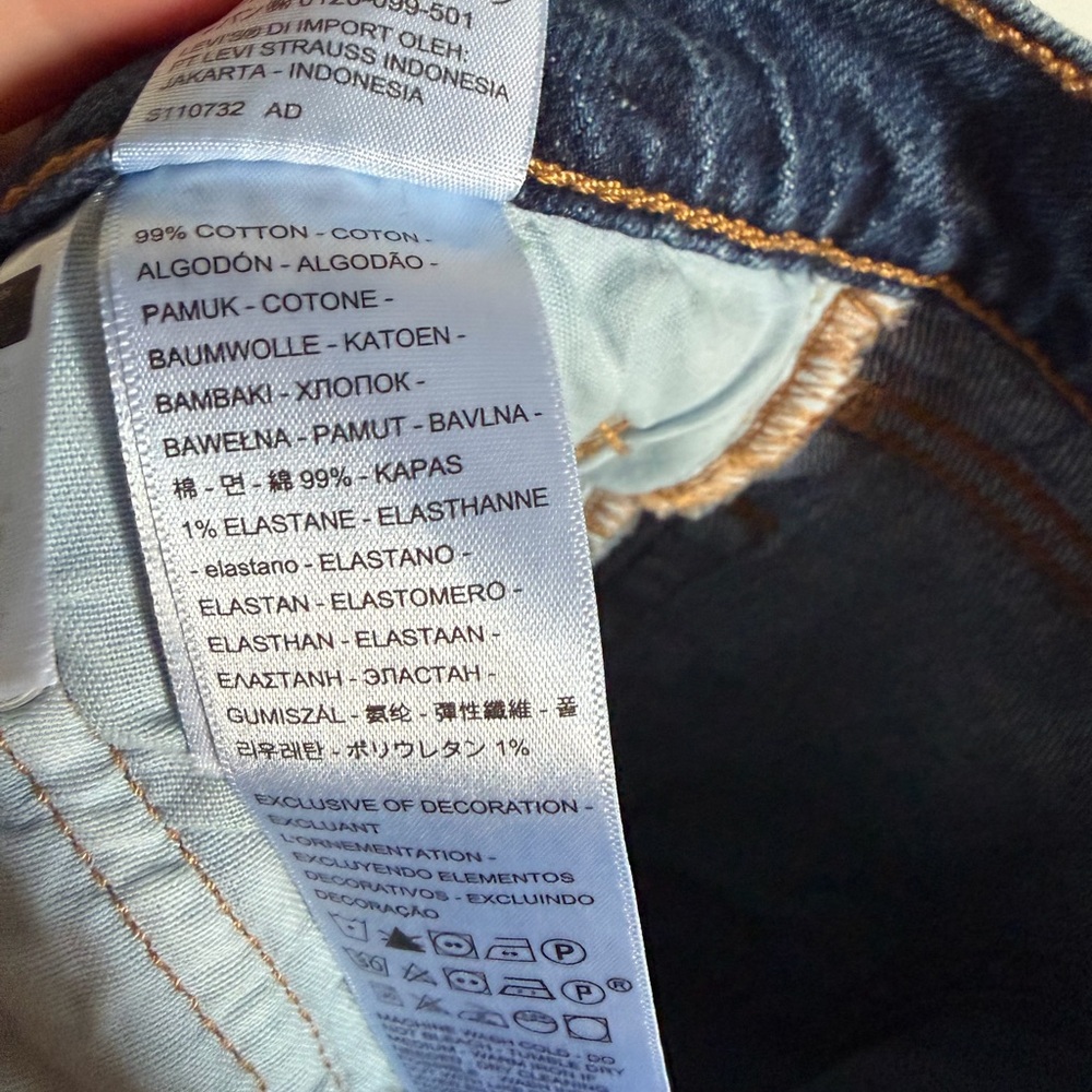 Levi’s Classic Blue 501 Straight Leg Button Fly Jeans size 27 EUC - Picture 7 of 8